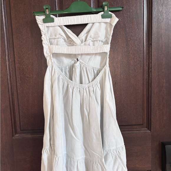 Ladies Strapless Twist-Front Casual Dress in Cream - Picture 2 of 4